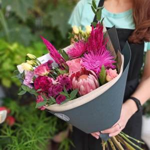 Букет с астрами "Первое свидание"